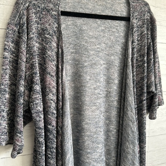 LulaRoe Half Sleeve Long Cardigan | SIZE S - Picture 3 of 7